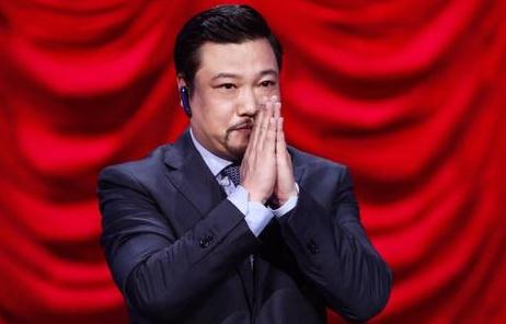 黄长发自爆与“三奶”分手 难担压力向鞋王认错_三亿体育